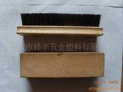 中山市东凤镇帕奇皮革制品厂 鞋刷与皮革护理工具产品列表